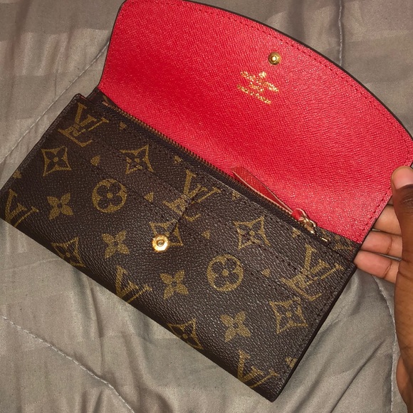 Louis Vuitton Wallet - Picture 2 of 7